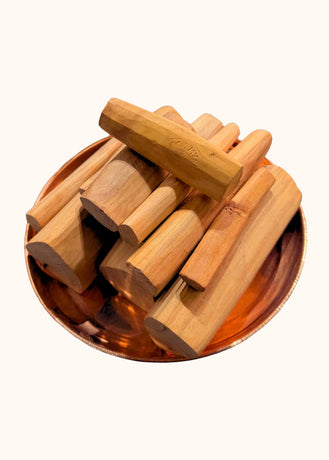 Chandan/Sandalwood-White (मलयागिरि चंदन लकड़ी)